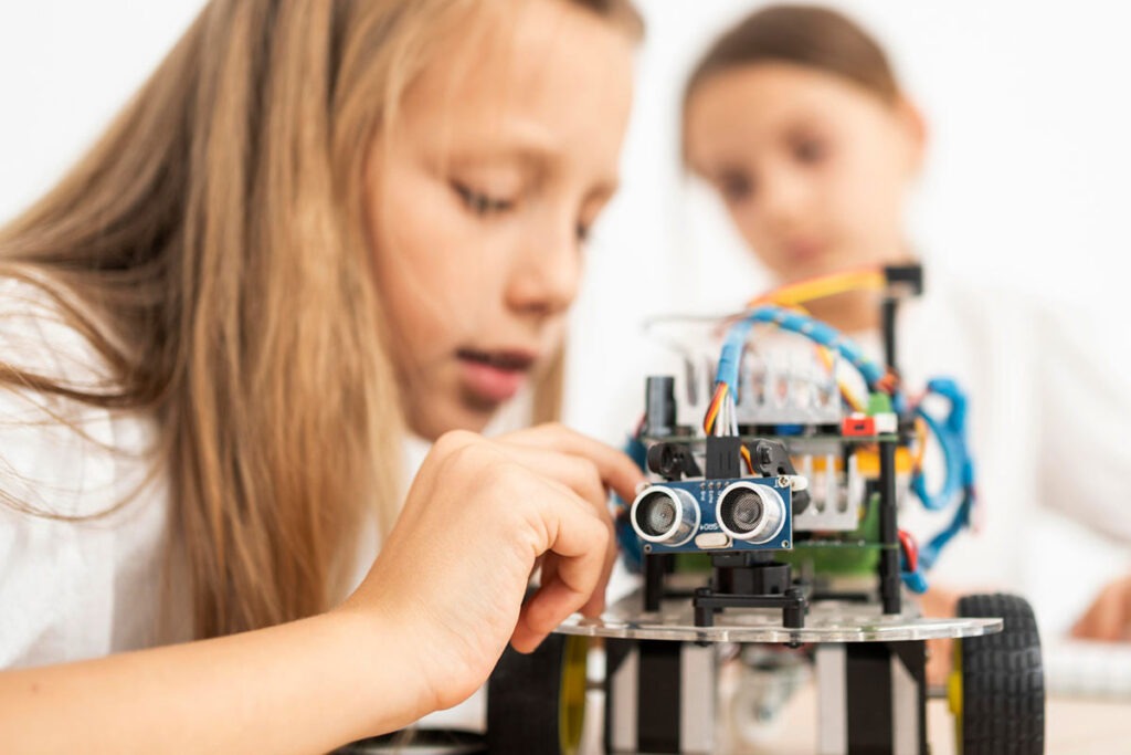 beneficios y competencias que aporta la robótica educativa